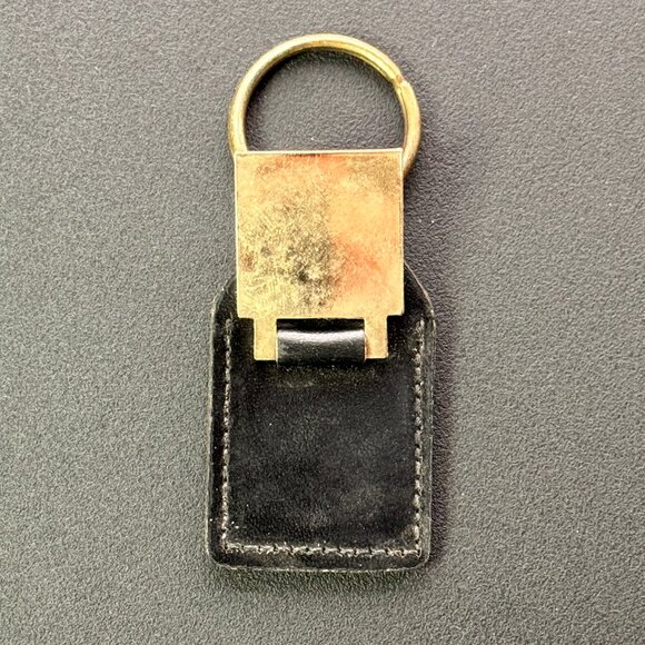 Cadillac leather keychain - Picture 2 of 3